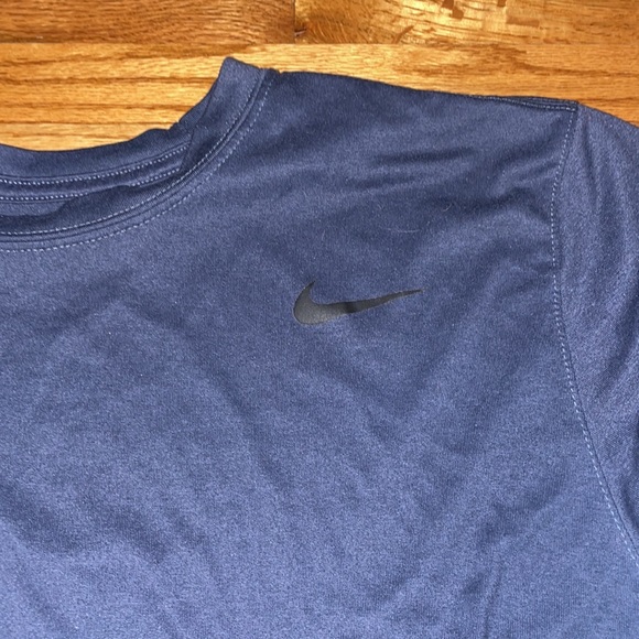 Nike Dri-fit tshirt - Picture 2 of 3